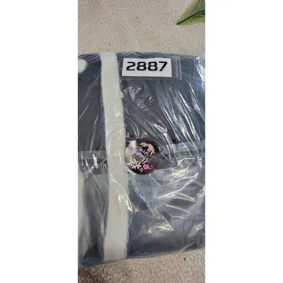 Vince Camuto One Size Women's Pop-Stripe Fringe Wrap Shawl Poncho Black O/S - Picture 10 of 11